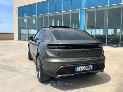Porsche Macan EV 4 - possibilità noleggio no scoring Oro usata Gela