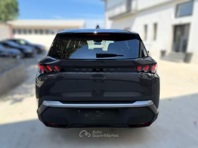 Peugeot 5008 1.2 Hybrid 136cv e-DCS6 GT - 7 Posti 2026 Grigio usata TORINO