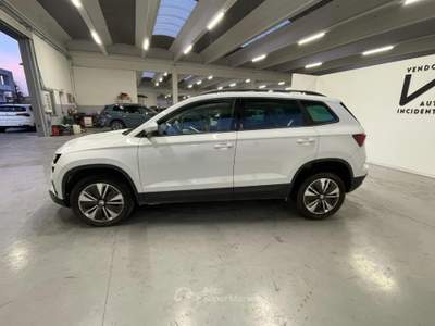 Skoda Karoq 2.0 TDI EVO SCR 115CV DSG EXECUTIVE Bianco usata Megliadino San Vitale
