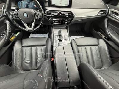 BMW Serie 5 520d BMW 520d Touring Msport Nero usata Roma