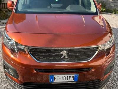 Peugeot Rifter Vendo Peugeot Rifter in ottime condizioni. Arancione usata Duino Aurisina