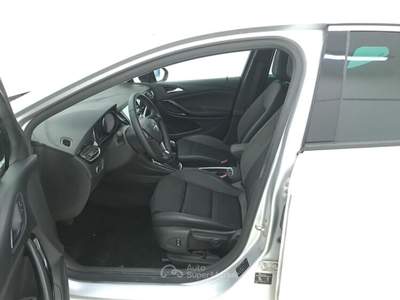 Opel Astra Miglior prezzo garantito e consegna in pochi giorni Argento usata Reggio nell'Emilia