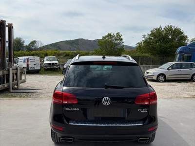 Volkswagen Touareg non fumatore, gancio traino usata L'AQUILA