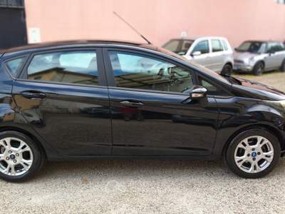 Ford Fiesta 1.5 tdci Titanium 5p 75cv Nero usata SAN MARTINO SICCOMARIO