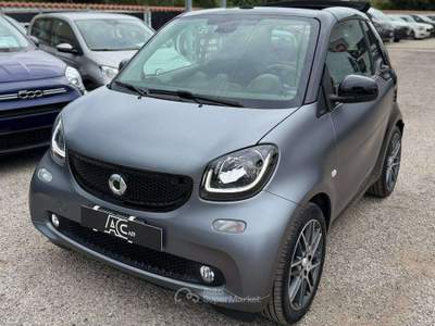 Smart ForTwo Fortwo Cabrio 0.9 t Brabus Edition 90cv twinamic Grigio usata Ardea