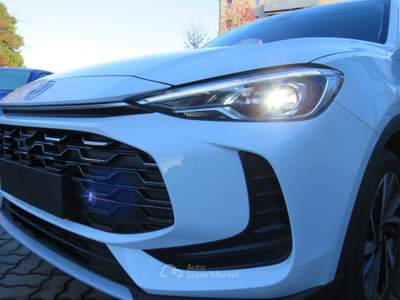 MG ZS 1.5 Hybrid+ Luxury - PRONTA CONSEGNA Bianco usata Seregno