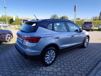 Seat Arona 1.0 ECO TSI 70KW STYLE Argento usata Prevalle