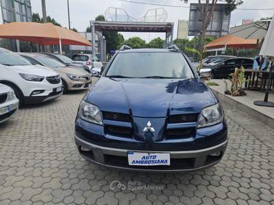 Mitsubishi Outlander Outlander I 2003 2.0 16v Comfort 4wd Blu/Azzurro usata Milano