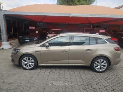 Renault Mégane Megane IV 2016 Sporter Sporter 1.2 tce energy Life Bronzo usata Milano