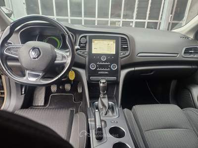 Renault Mégane Megane IV 2016 Sporter Sporter 1.2 tce energy Life Bronzo usata Milano