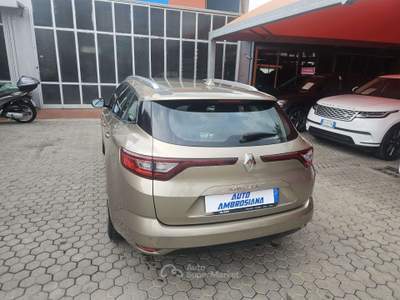 Renault Mégane Megane IV 2016 Sporter Sporter 1.2 tce energy Life Bronzo usata Milano