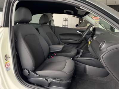 Audi A1 Attraction Bianco usata CARESANABLOT