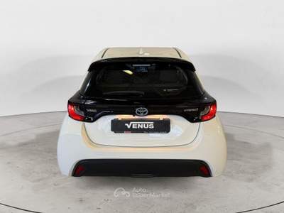 Toyota Yaris Yaris 1.5h Business Bianco usata Monza