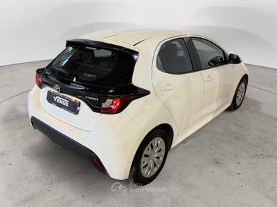 Toyota Yaris Yaris 1.5h Business Bianco usata Monza