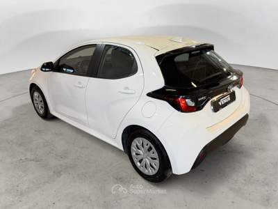Toyota Yaris Yaris 1.5h Business Bianco usata Monza