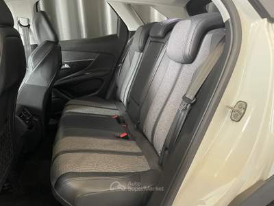 Peugeot 3008 BlueHDI 130 S&S Allure Bianco usata Leini
