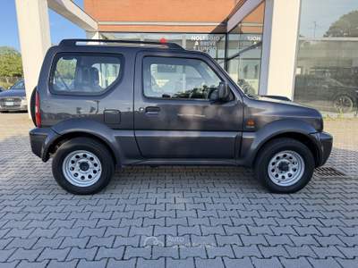 Suzuki Jimny Jimny 1.5 ddis Special 4wd Nero usata Faenza
