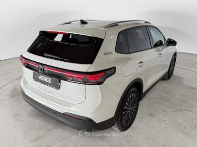 Volkswagen Tiguan Tiguan 2.0 tdi Elegance 150cv dsg+ pacchetto goal Bianco usata Monza