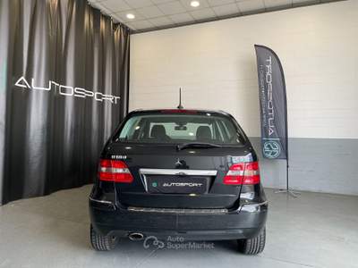 Mercedes-Benz Classe B B 180 cdi Chrome FL Nero usata Leini