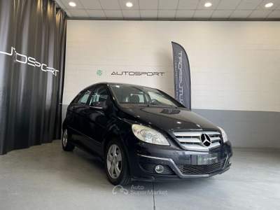Mercedes-Benz Classe B B 180 cdi Chrome FL Nero usata Leini