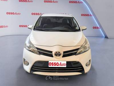 Toyota Verso 1.6 D-4D 111 HP 7 POSTI NEOPATENTATI Bianco usata Udine