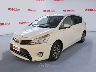Toyota Verso 1.6 D-4D 111 HP 7 POSTI NEOPATENTATI Bianco usata Udine