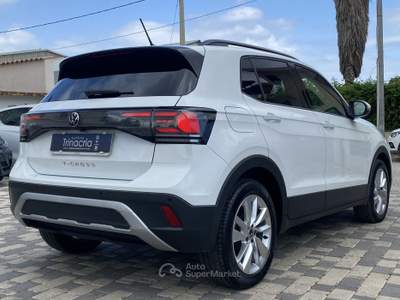 Volkswagen T-Cross Life 1.0 TSI 95CV Bianco usata Borgetto