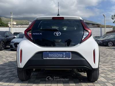 Toyota Aygo Aygo X 1.0 72CV Bianco usata Borgetto