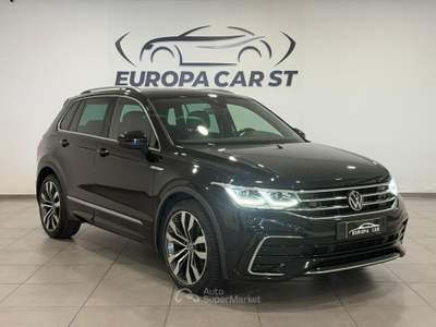 Volkswagen Tiguan 1.5 TSI ACT R-Line DSG Nero usata Caresanablot