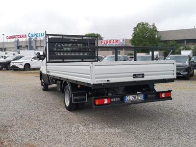 Iveco Daily Daily 35 C18 Cassone fisso Passo Lungo Bianco usata Reggio nell'Emilia