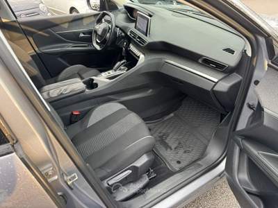Peugeot 3008 3008 BlueHDi 120 S&S EAT6 Business Argento usata San Giuseppe Vesuviano