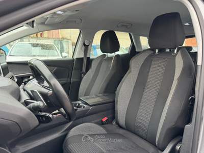 Peugeot 3008 3008 BlueHDi 120 S&S EAT6 Business Argento usata San Giuseppe Vesuviano