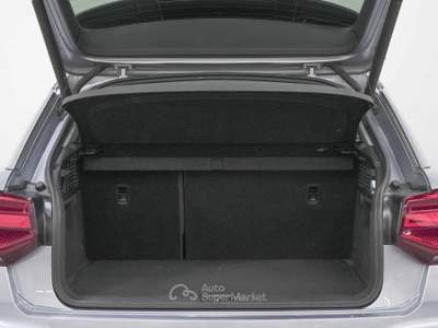 Audi Q2 2.0 TDI Stronic Admired Argento usata Cantù