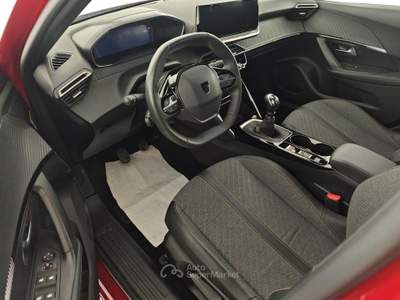 Peugeot 2008 PureTech 100 S&S Allure Rosso usata Capua