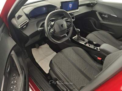 Peugeot 2008 PureTech 100 S&S Allure Rosso usata Capua
