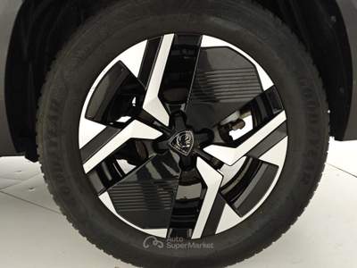 Peugeot 2008 PureTech 100 S&S Allure Bianco usata Capua
