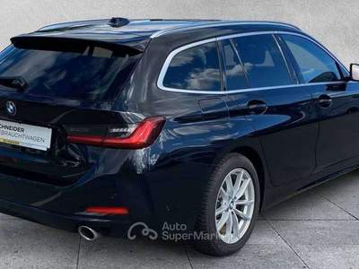 BMW Serie 3 318d 318 d touring auto 2023 150cv camera 17" vari colori Nero usata Monte Compatri