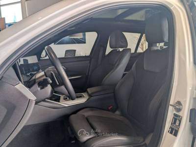 BMW Serie 3 318d 318 d Touring auto 2023 150cv tetto 17" vari colori Bianco usata Monte Compatri