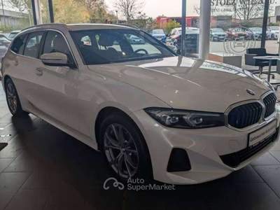 BMW Serie 3 318d 318 d Touring auto 2023 150cv tetto 17" vari colori Bianco usata Monte Compatri