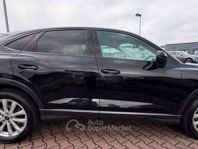 Audi Q3 Sportback 35 1.5 tfsi Identity Black S-tronic 18" Nero usata Monte Compatri