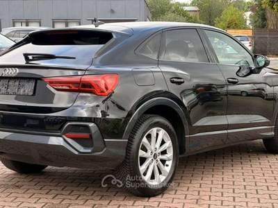 Audi Q3 Sportback 35 1.5 tfsi Identity Black S-tronic 18" Nero usata Monte Compatri