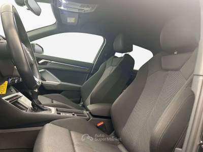 Audi Q3 Q3 35 2.0 tdi Identity Black s-tronic 2023 S Line Nero usata Monte Compatri