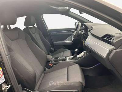 Audi Q3 Q3 35 2.0 tdi Identity Black s-tronic 2023 S Line Nero usata Monte Compatri