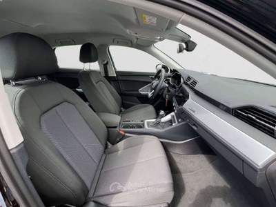Audi Q3 Sportback 35 1.5 tfsi Identity Black s-tronic 2023 19" Nero usata Monte Compatri