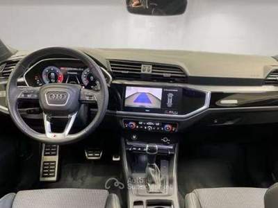 Audi Q3 Q3 35 2.0 tdi Identity Black s-tronic S Line - Tetto apribile panorama- cerchi da 20- Kamera Grigio usata Monte Compatri