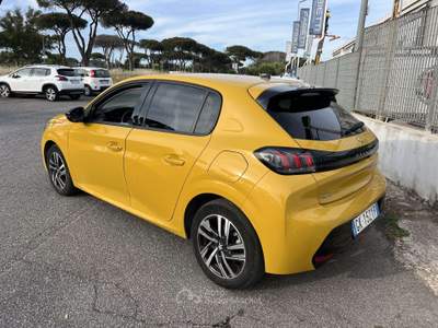 Peugeot 208 1.2 puretech Allure Giallo usata Roma