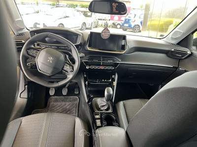 Peugeot 208 1.2 puretech Allure Giallo usata Roma