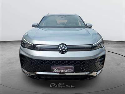 Volkswagen Tiguan Tiguan III 2024 2.0 tdi R-Line 150cv dsg Argento usata Volla