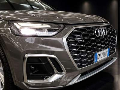 Audi Q5 Q5 I Sportback 2023 Sportback 40 2.0 tdi mhev 12V S line quattro s-tronic Argento usata Nardò