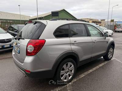 Chevrolet Captiva 2.0 vcdi 16v 7 POSTI Argento usata Lallio